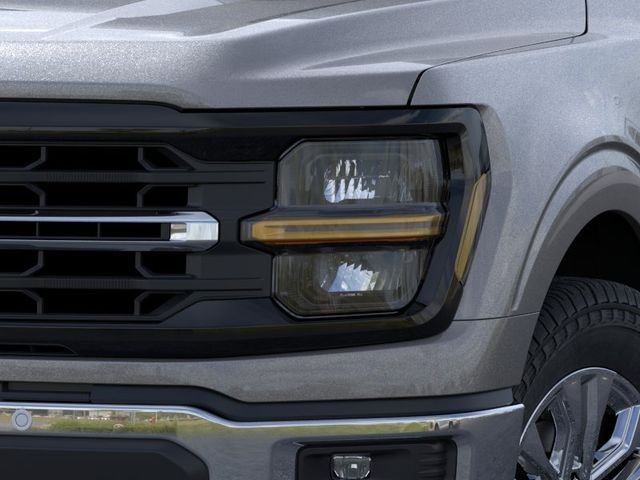 New 2026 Carbonized Gray Metallic Ford XLT image 18