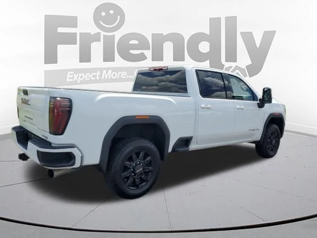 Used 2025 White GMC AT4 image 5