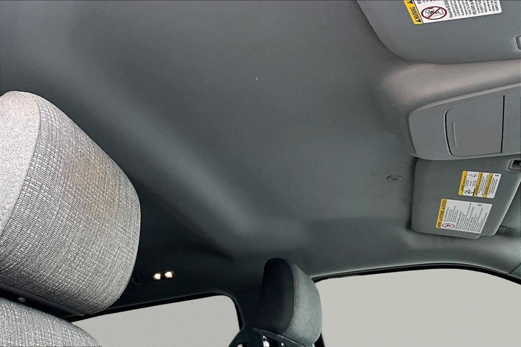 Used 2025 White Ford XLT image 14