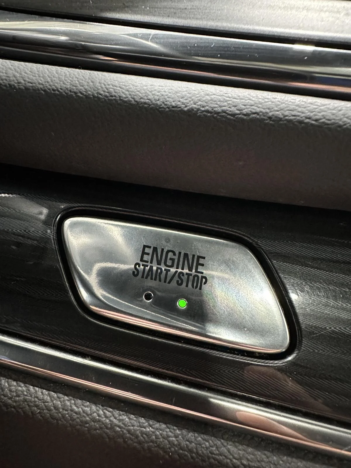 Used 2024 Ebony Twilight Metallic Buick Essence image 15