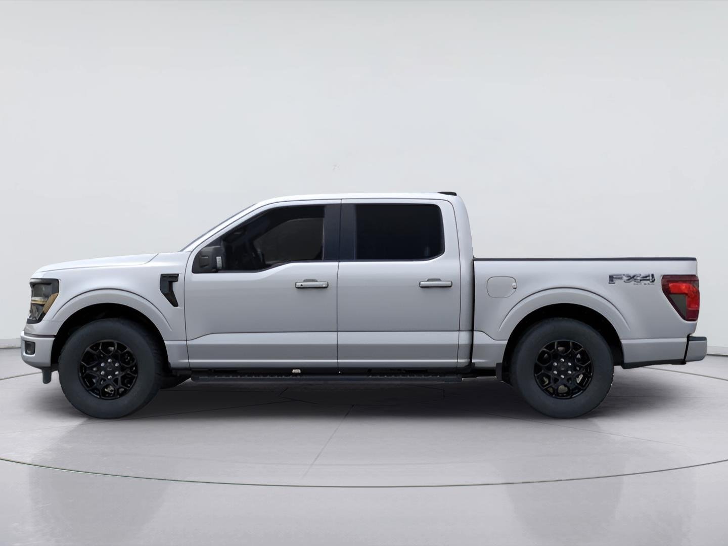 New 2026 Iconic Silver Metallic Ford XLT image 3
