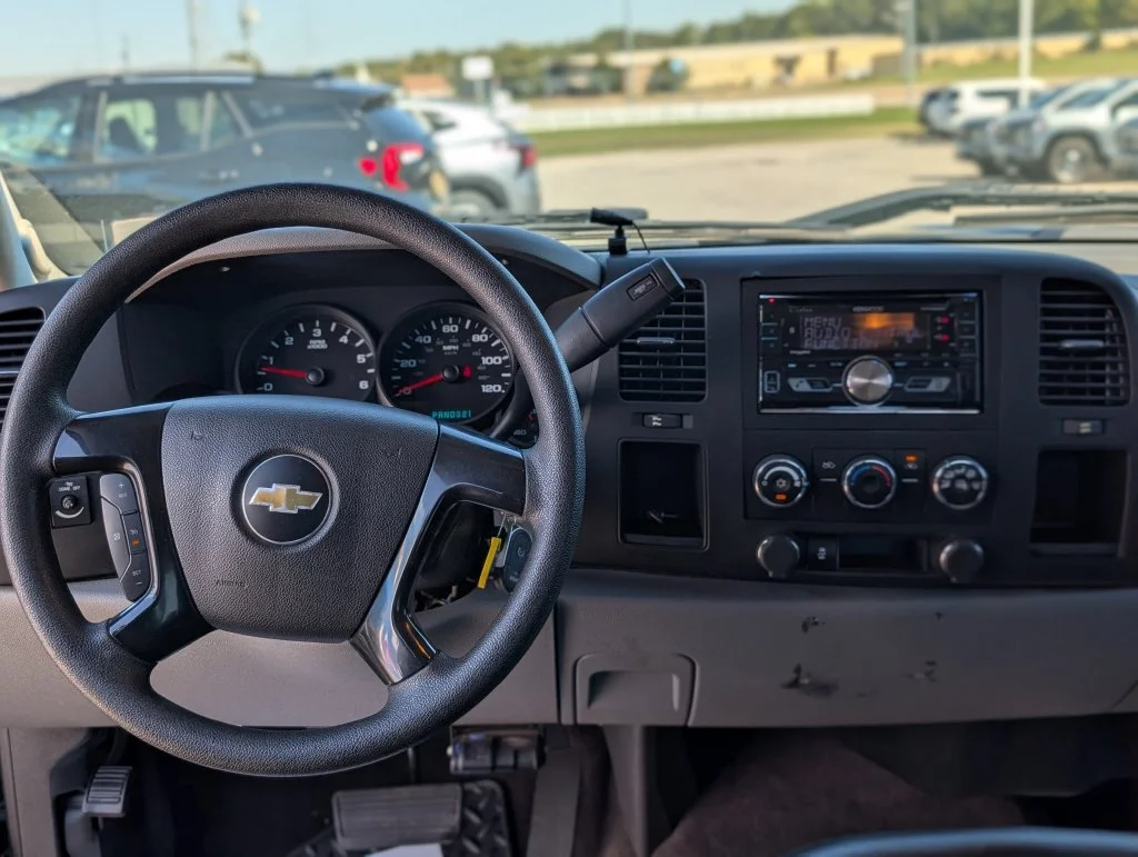 Used 2013 Black Chevrolet LS image 14