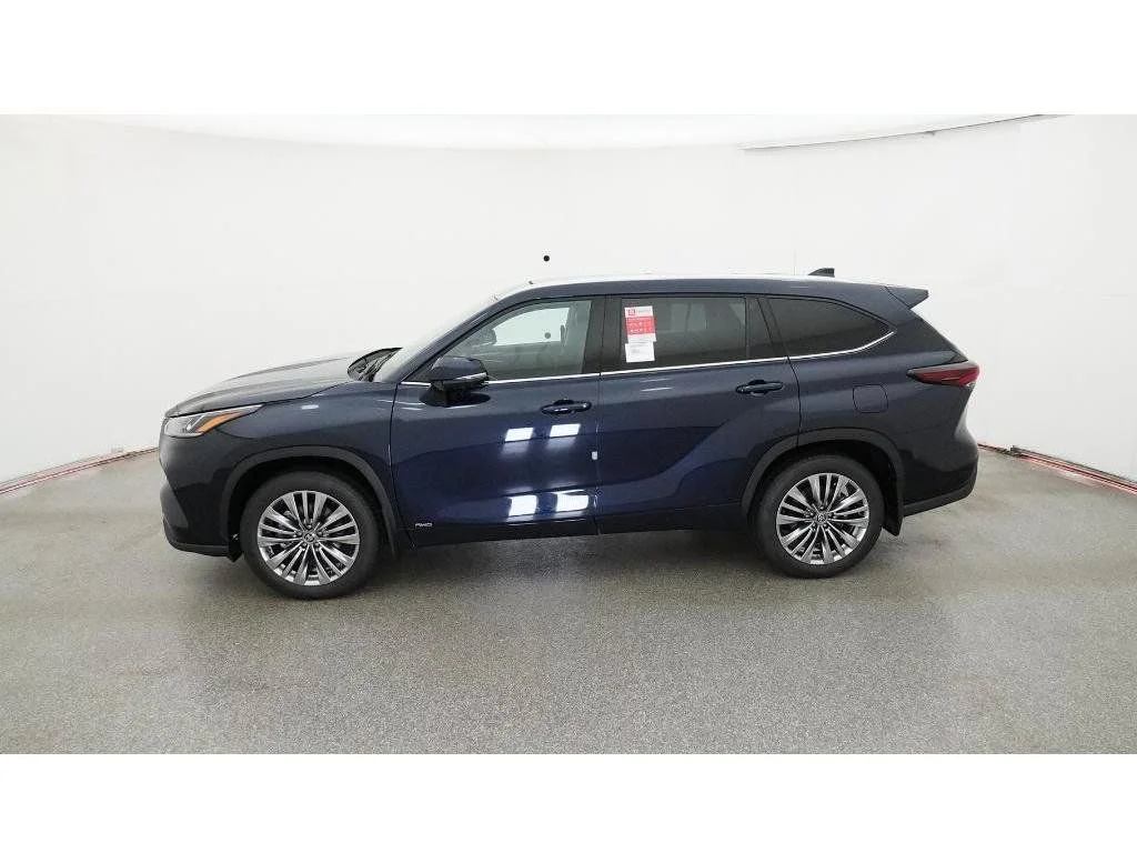 New 2026  Toyota Platinum image 4