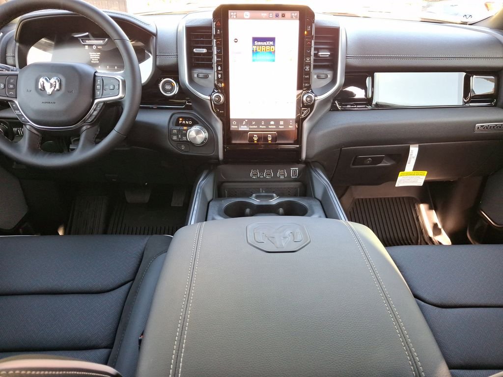 2025 RAM 1500 Laramie - Photo 17