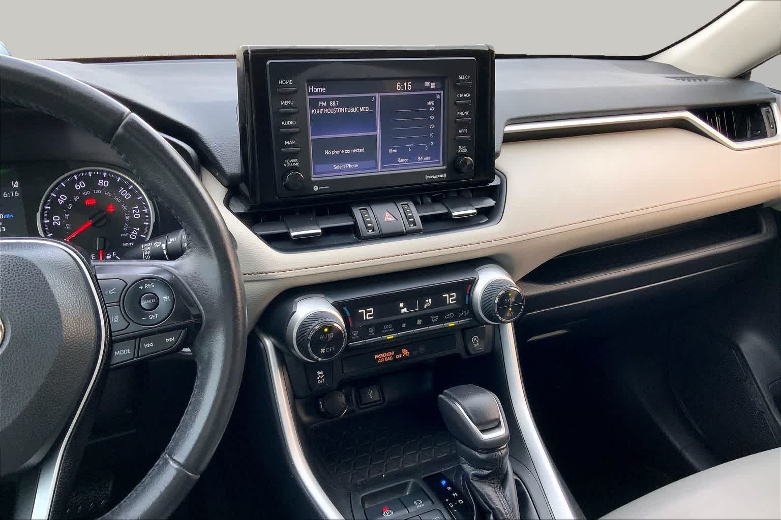 Used 2021 Midnight Black Metallic Toyota XLE Premium image 6