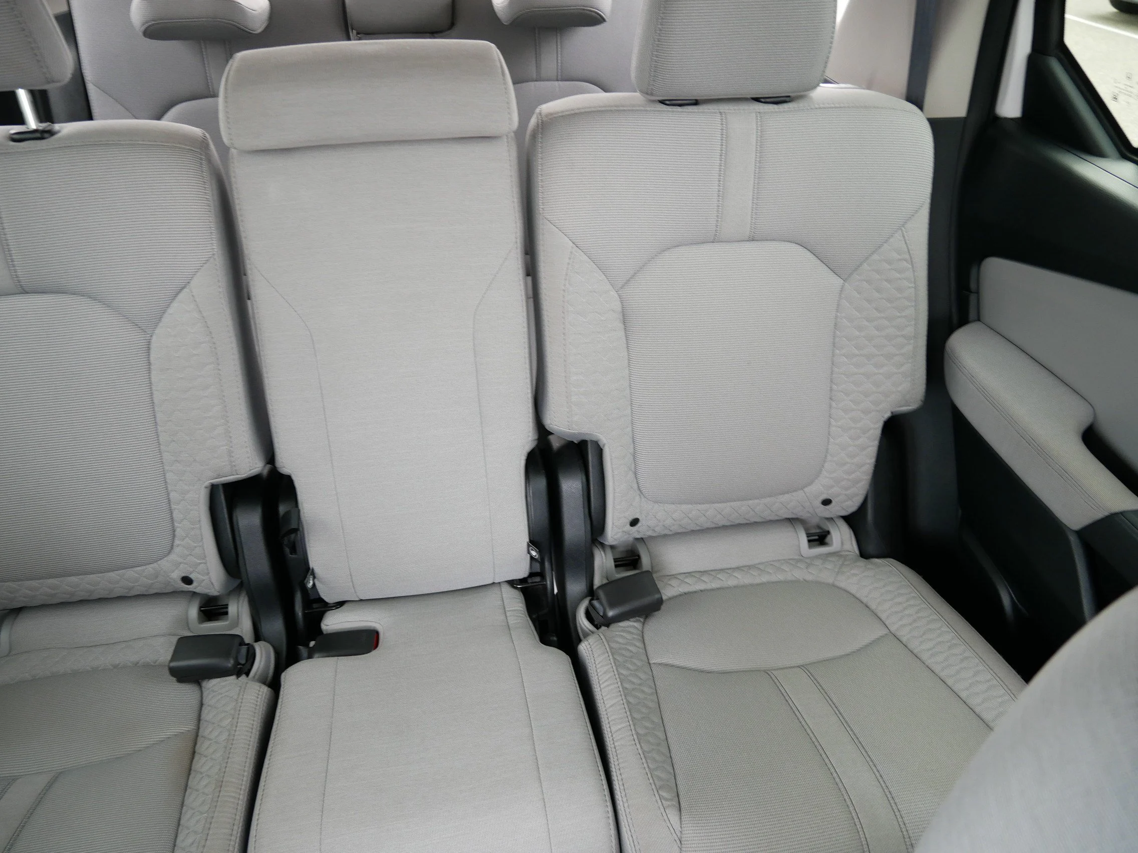 Certified Used 2023 Platinum White Pearl Honda LX image 14