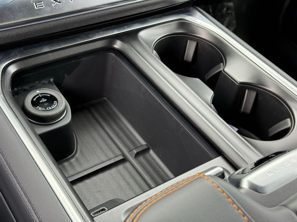 New 2026 Star White Metallic Tri-Coat Ford Tremor® image 11