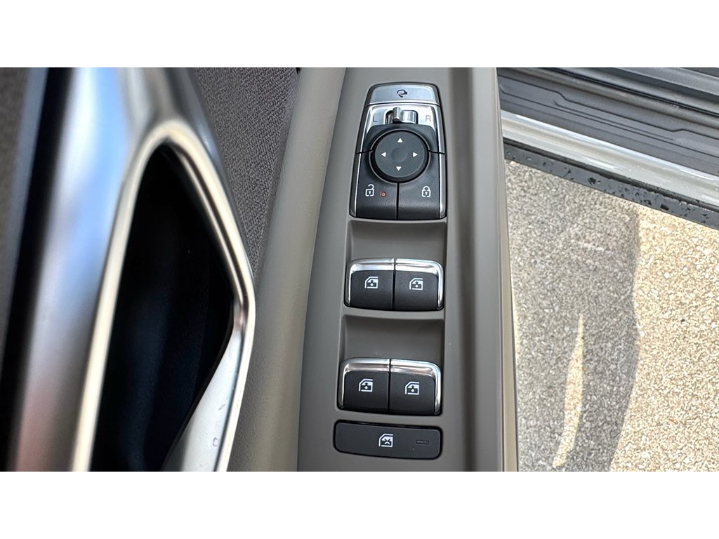 New 2026 Ceramic Silver Kia SX image 23
