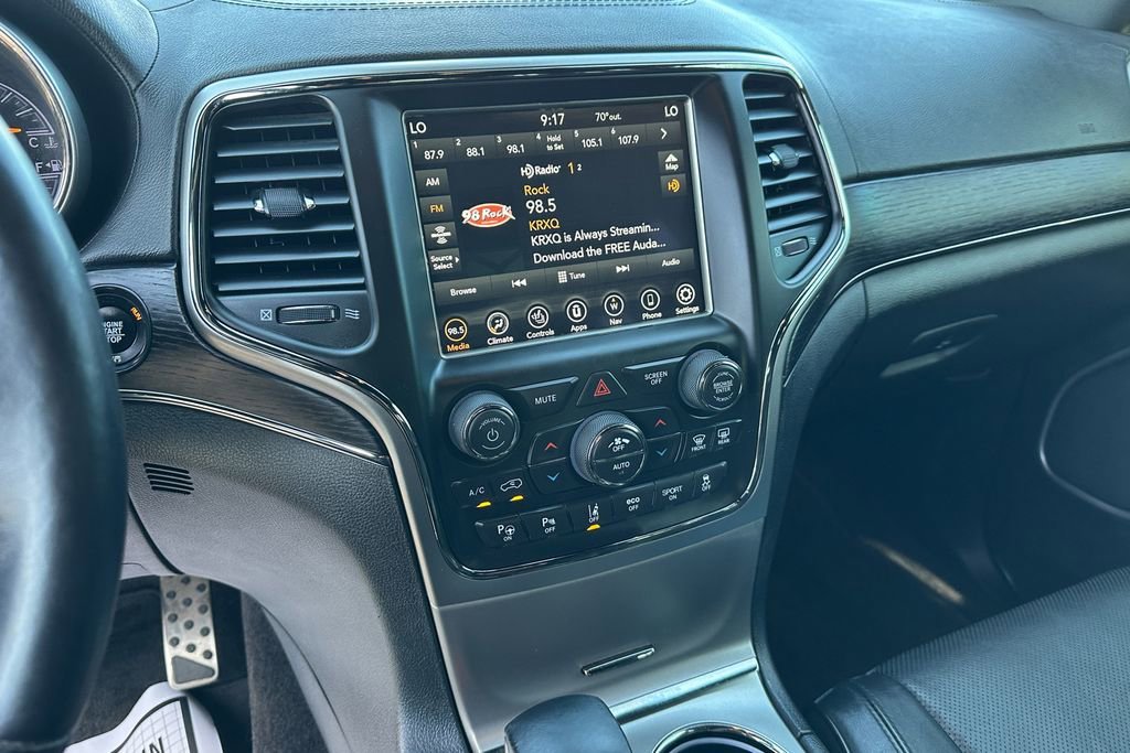 Used 2018 Silver Jeep High Altitude image 19