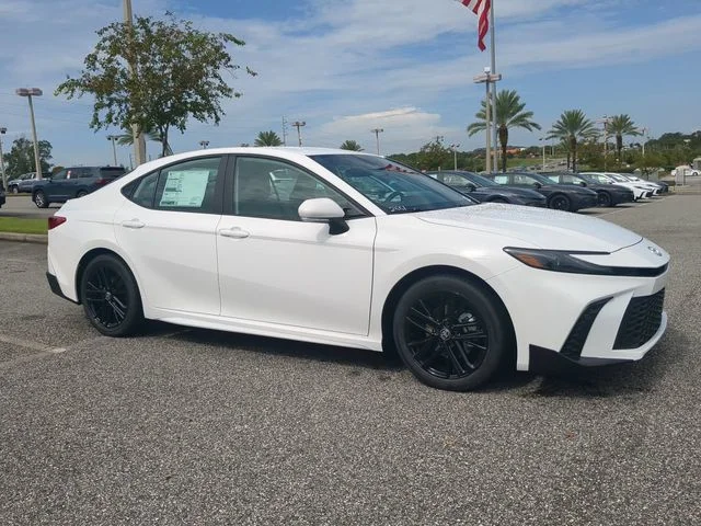 New 2026 Ice Cap Toyota SE image 2