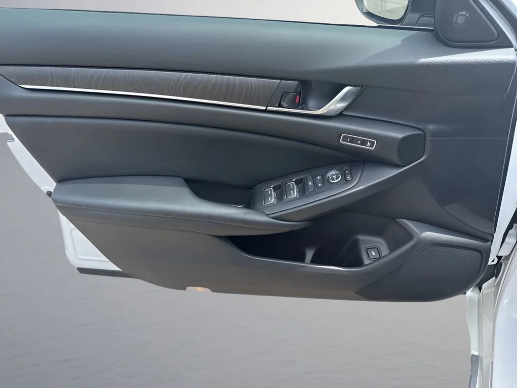 Used 2022  Honda Touring image 28