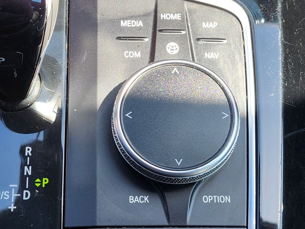 Used 2023 White BMW xDrive30i image 26