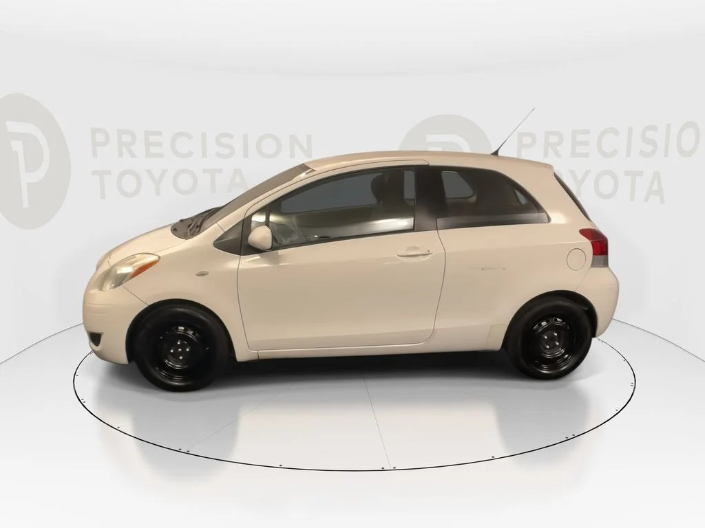 Used 2009 Polar White Toyota Base image 9