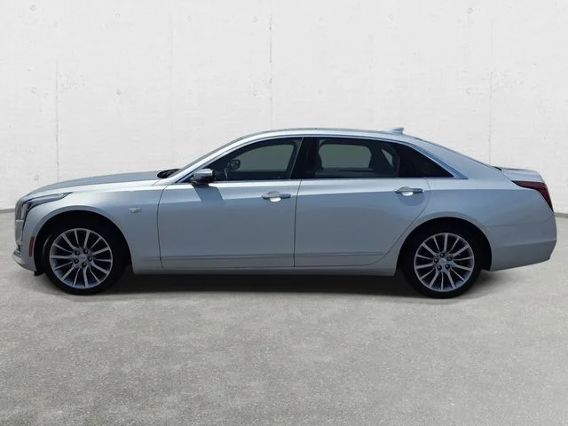 Used 2018 Radiant Silver Metallic Cadillac 3.6L Luxury image 8