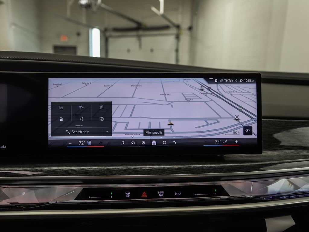 Used 2025 Gray Metallic BMW 760i xDrive image 17