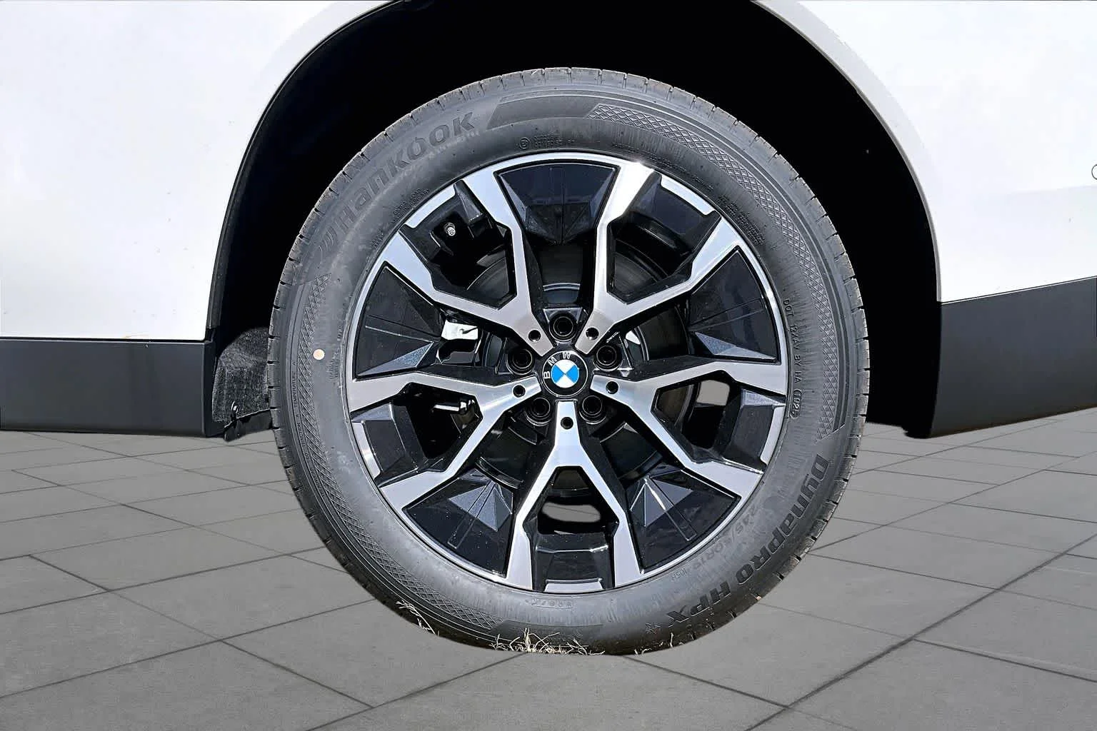 New 2026 Alpine White BMW 30 xDrive image 17