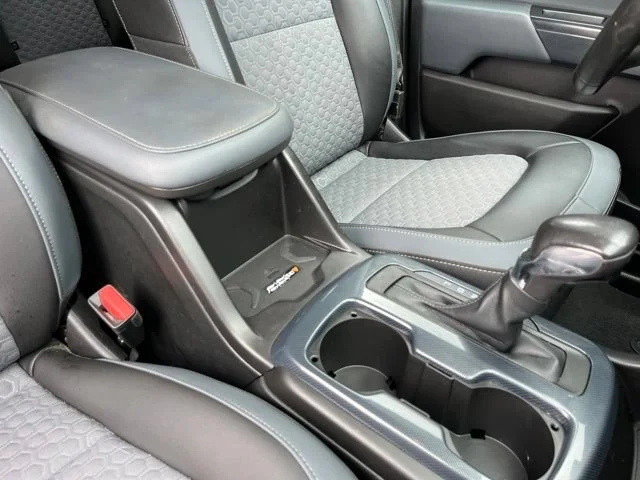 Used 2022 Sand Dune Metallic Chevrolet Z71 image 28