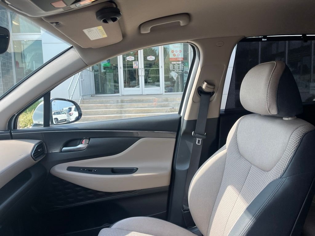 Used 2023 White Hyundai Blue image 12