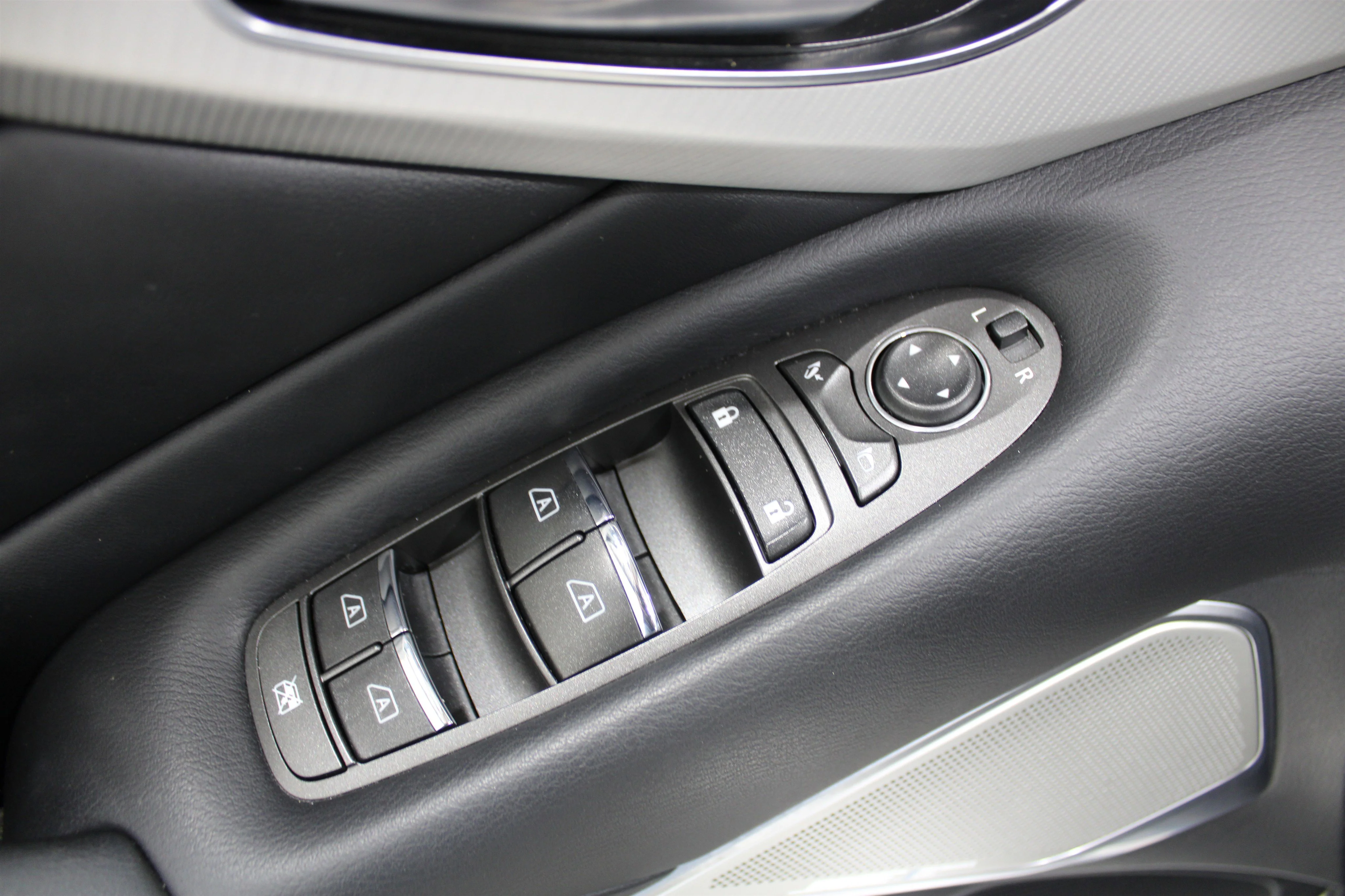 2023 INFINITI Q50 LUXE - Photo 7