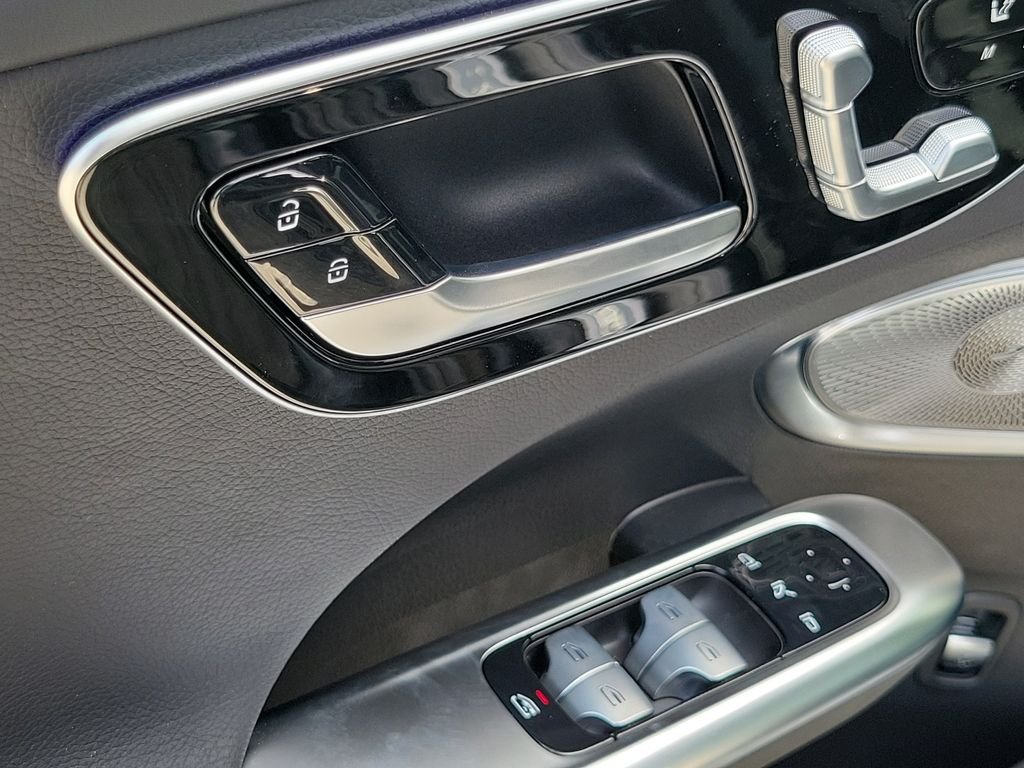 New 2026 Black Mercedes-Benz C 300 image 19