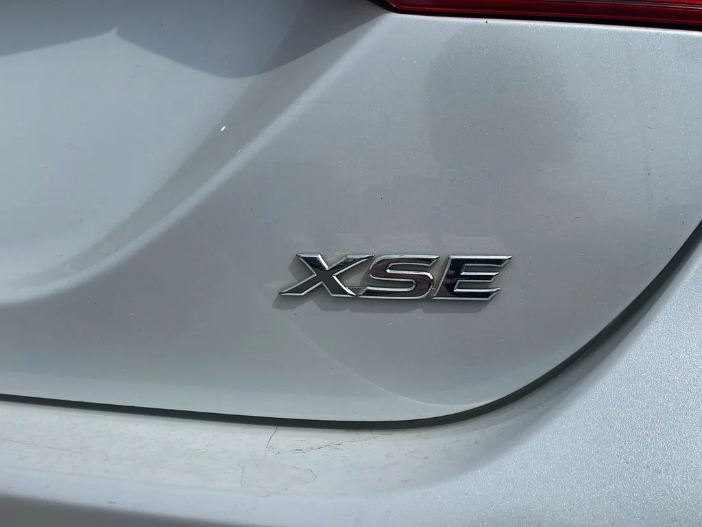 2020 Toyota Camry XSE - Photo 28