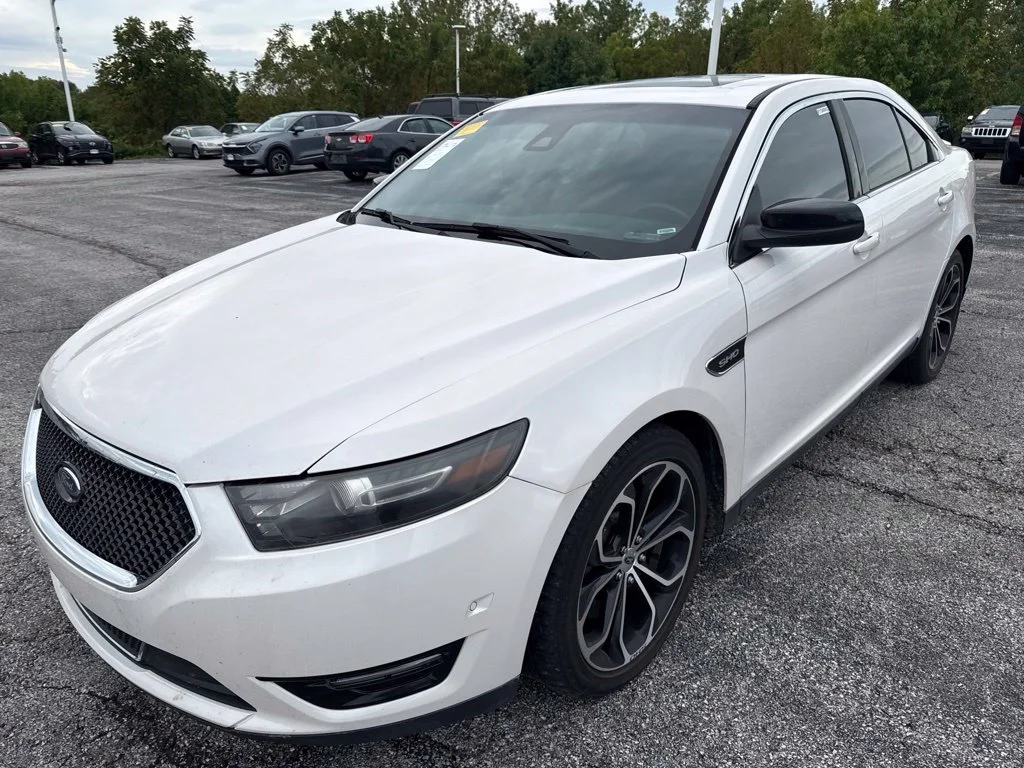 Used 2018 White Ford SHO image 4
