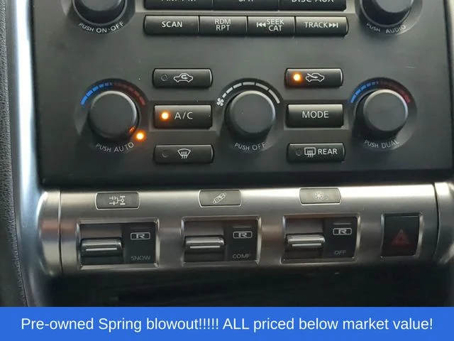 Used 2009 Black Nissan Premium image 30