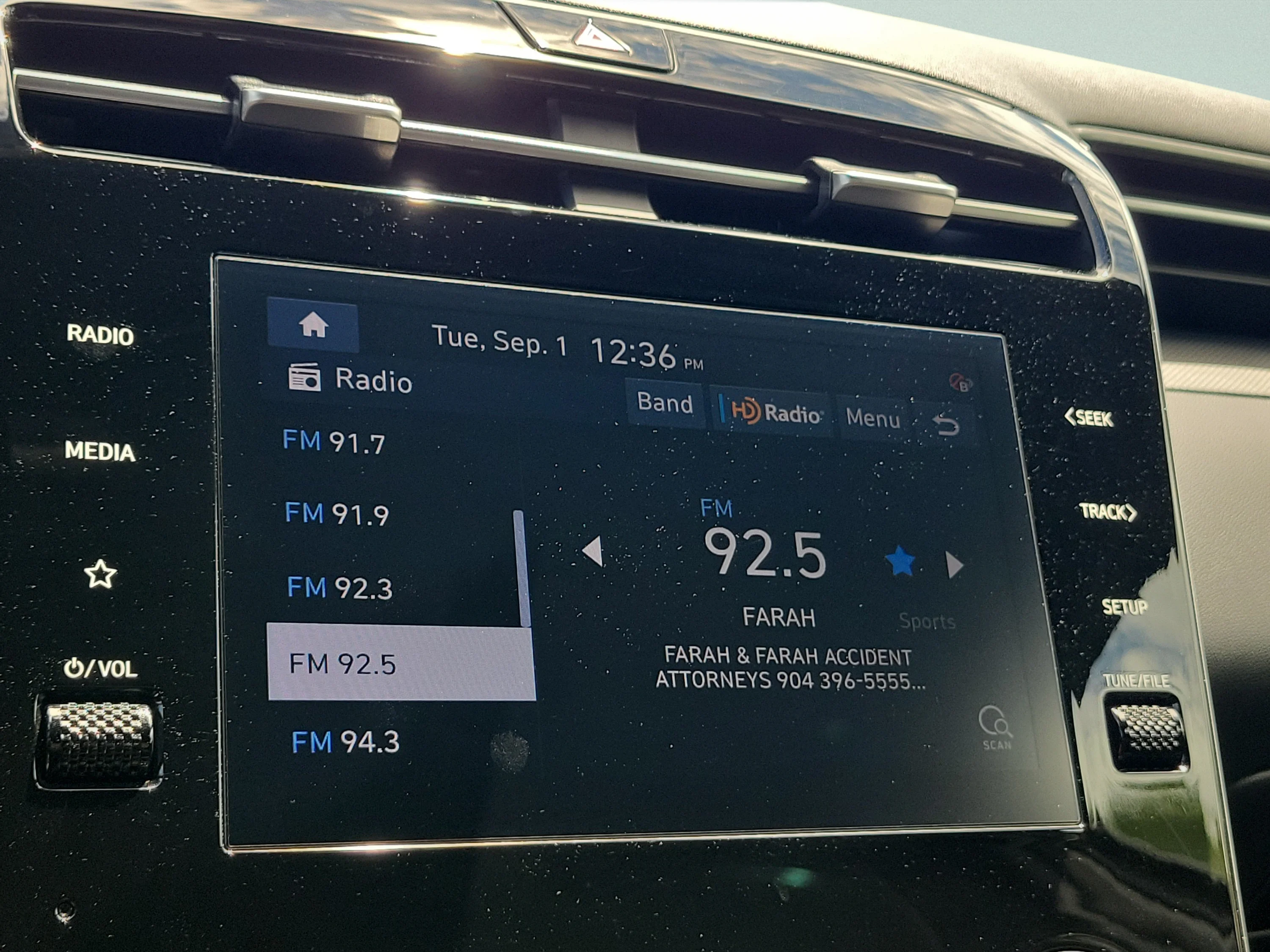 Used 2023 Hampton Gray Hyundai SEL image 26