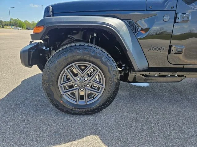 New 2026 Black Clear-Coat Exterior Paint Jeep Sport image 24