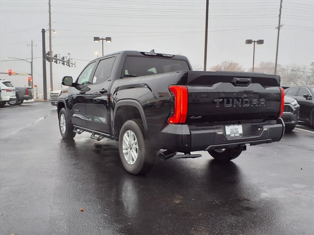 2026 Toyota Tundra SR5 - Photo 21