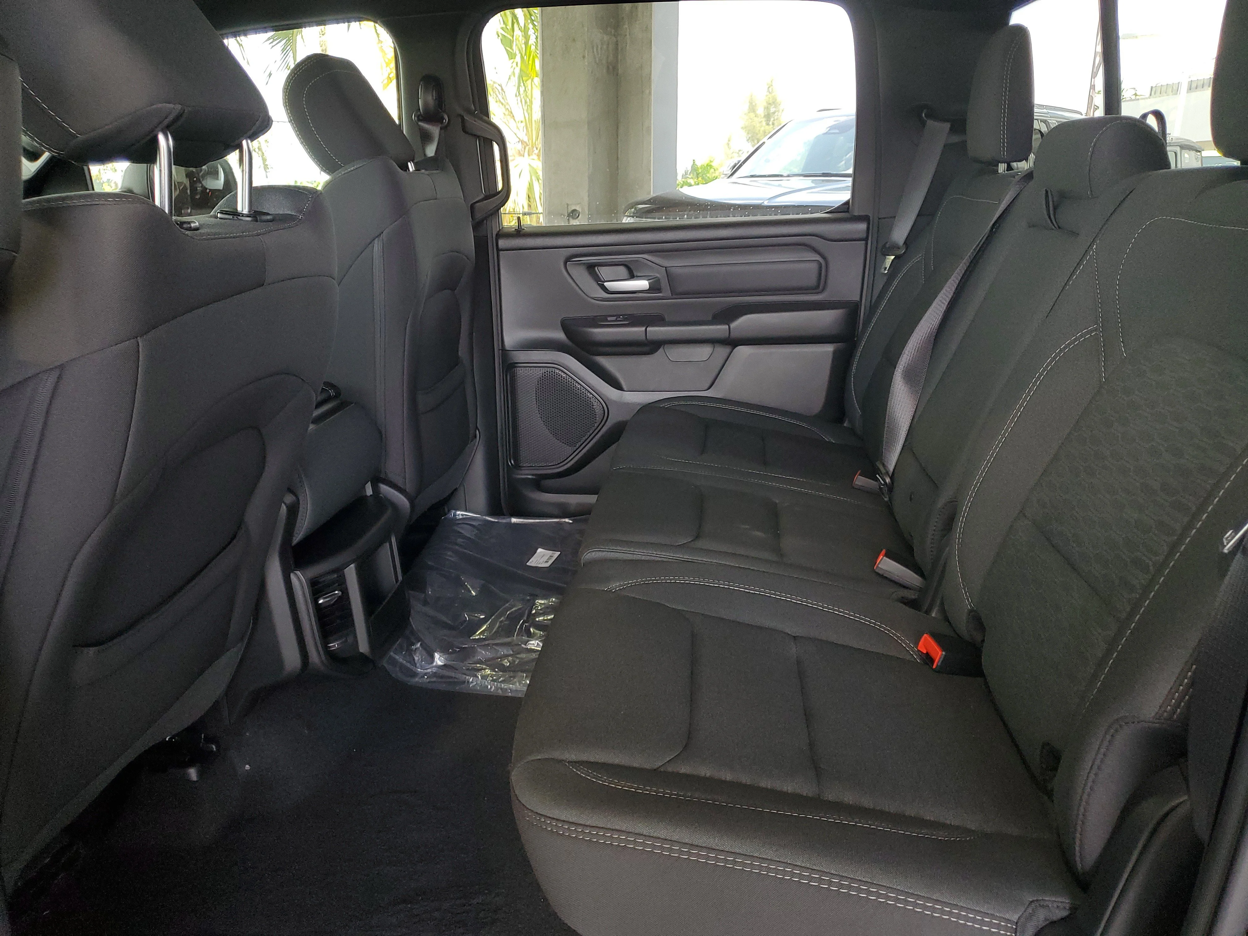New 2026 Diamond Black Crystal Pearl-Coat Exterior Paint RAM Express image 8
