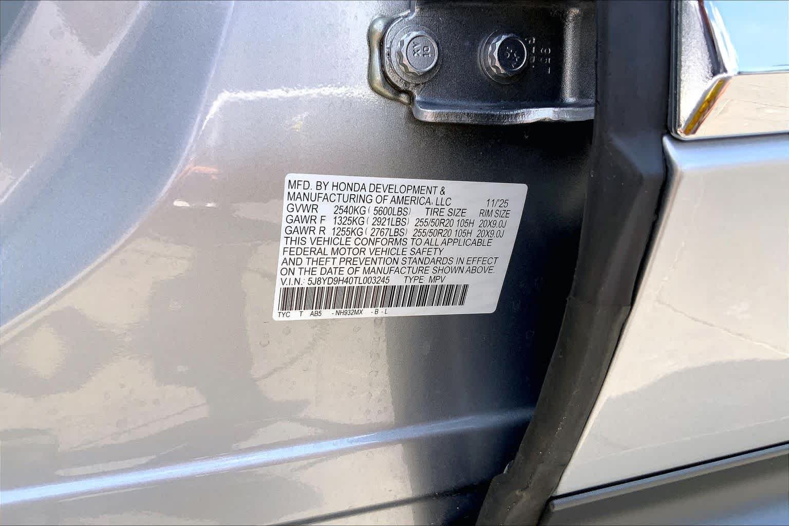 Used 2026 Solar Silver Metallic Acura w/Technology Package image 35
