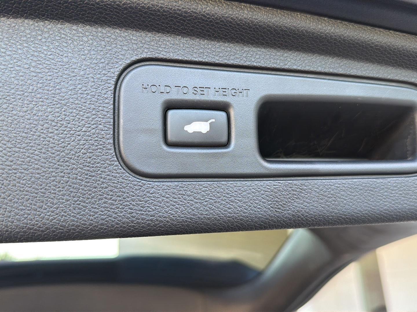 Used 2025  Honda EX-L image 33