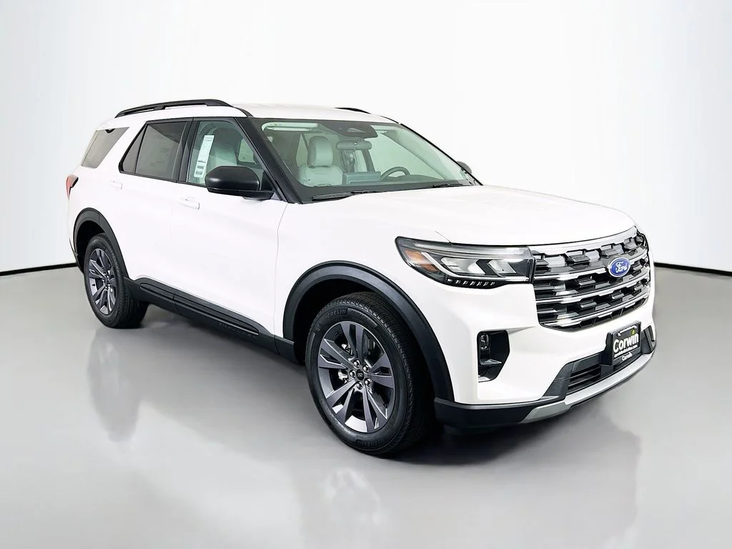 New 2026 Star White Metallic Tri-Coat Ford Active image 1