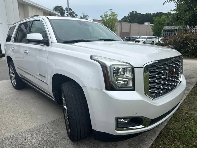 Used 2020 White GMC Denali image 4