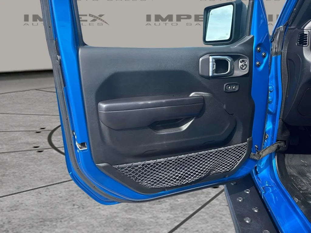 Used 2021 Blue Jeep Mojave image 24