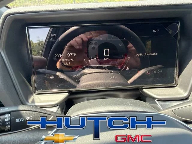 New 2026 Summit White GMC Elevation image 24