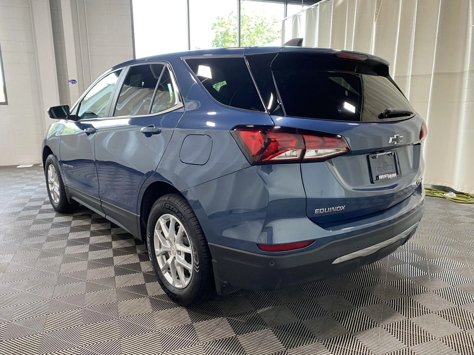 Used 2024 Lakeshore Blue Metallic Chevrolet LT image 5
