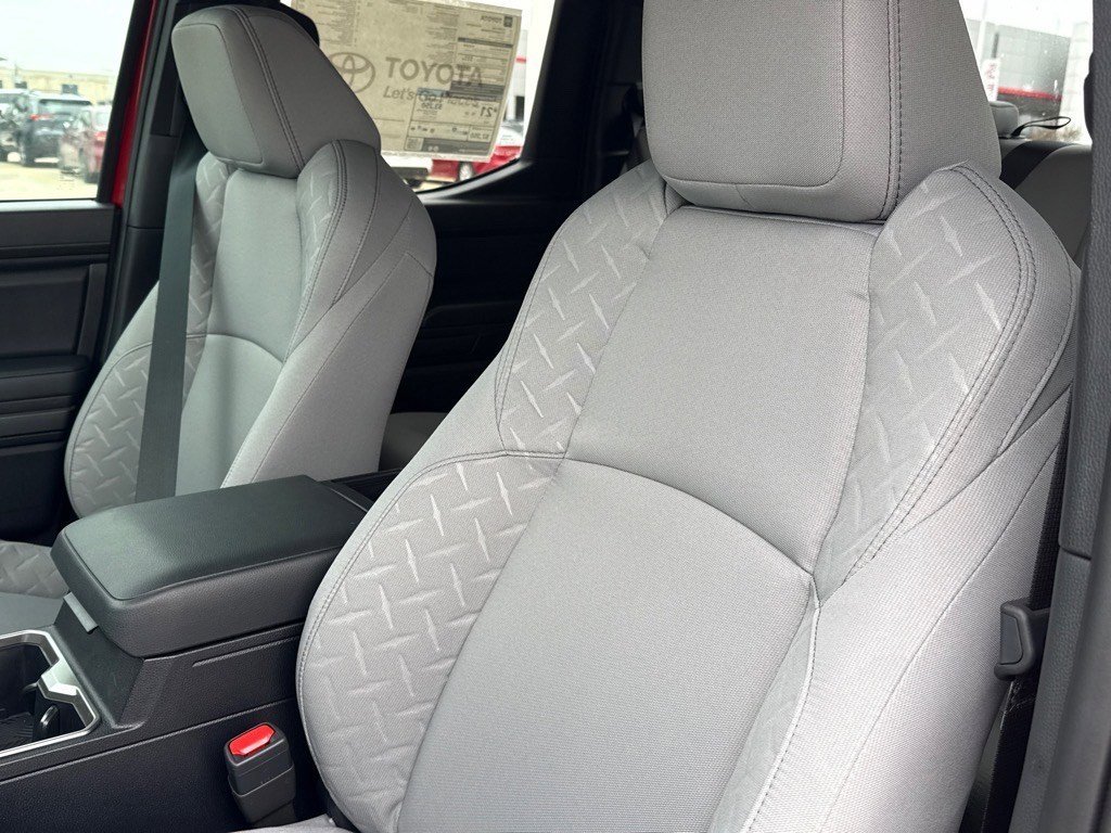 2026 Toyota Tacoma SR5 - Photo 15