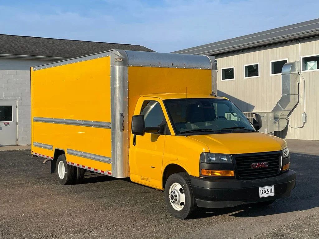 Used 2021  GMC Work Van image 34