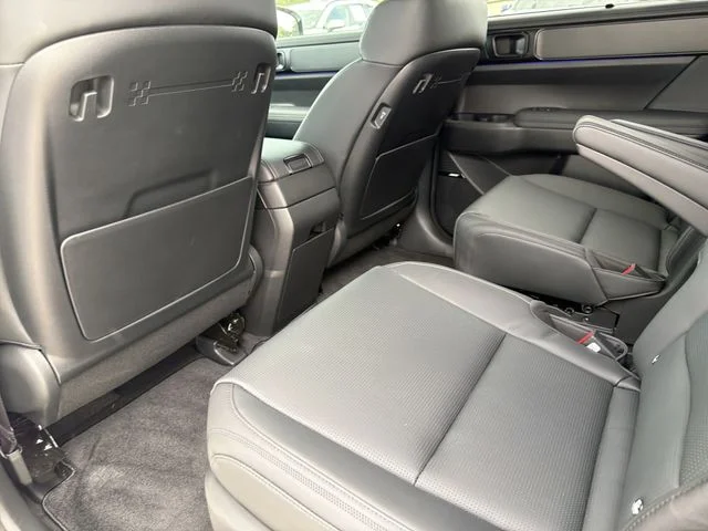 Used 2026 White Hyundai Calligraphy image 12