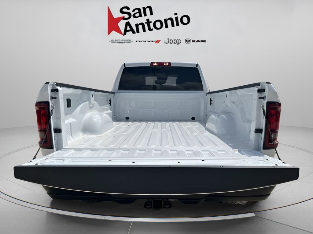 New 2026 Bright White Clearcoat RAM Tradesman image 15