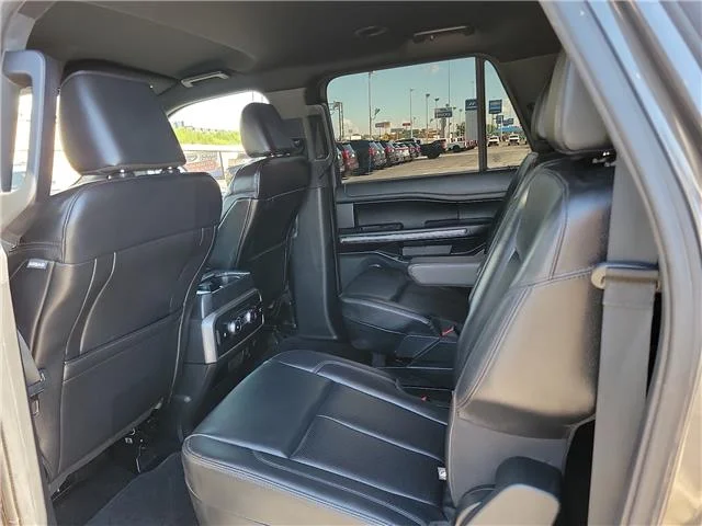 Used 2021 Magnetic Metallic Ford XLT 4x4 image 9