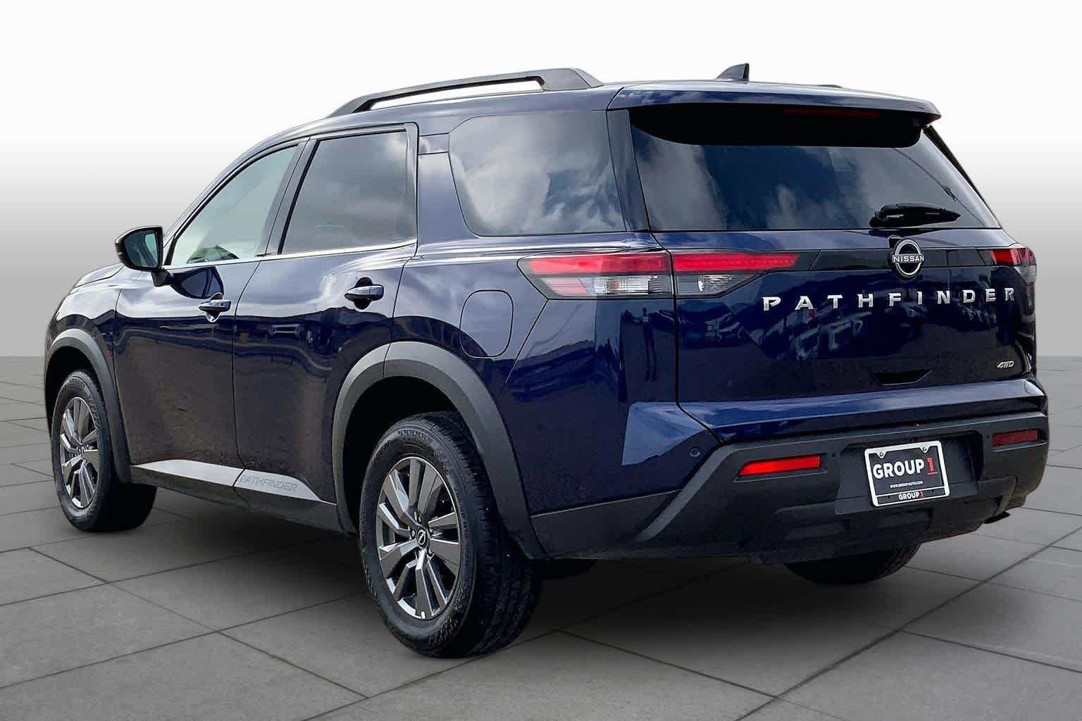 Used 2025 Deep Ocean Blue Pearl Nissan SV image 12