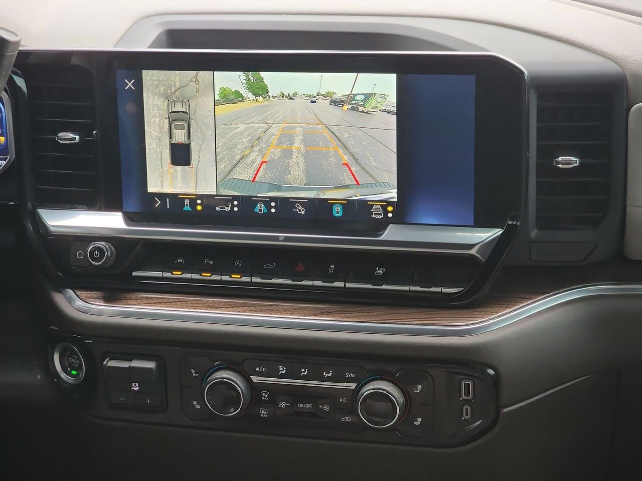 Used 2023 Gray Chevrolet LT image 16