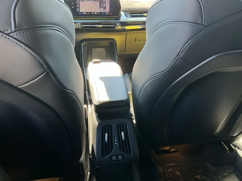 Used 2025 Gray BMW xDrive28i image 13