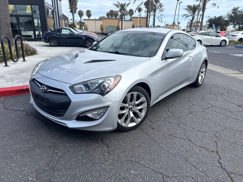 Used 2014 Silver Hyundai 2.0T image 3