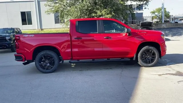 2026 Chevrolet Silverado 1500 Custom - Photo 9