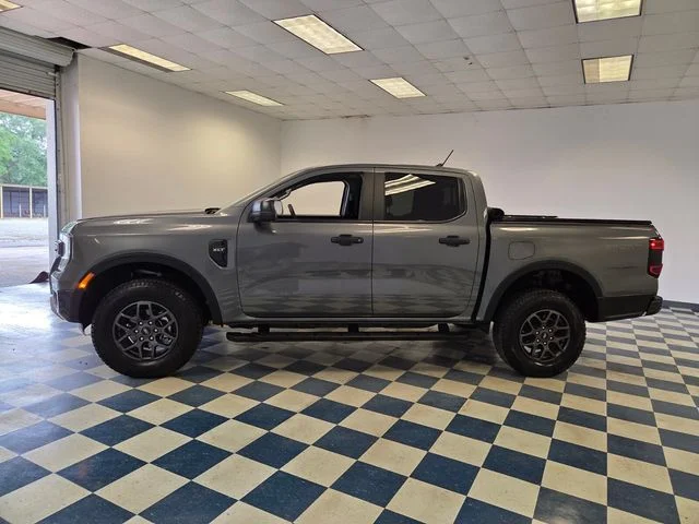 Used 2025 Gray Ford XLT image 4
