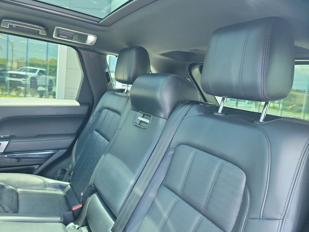 Used 2022 Carpathian Grey Premium Metallic Land Rover Autobiography image 15